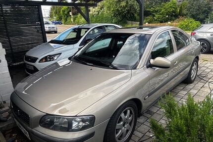 Volvo S60 197.000 km 4.300 &euro; Alfdorf 73553