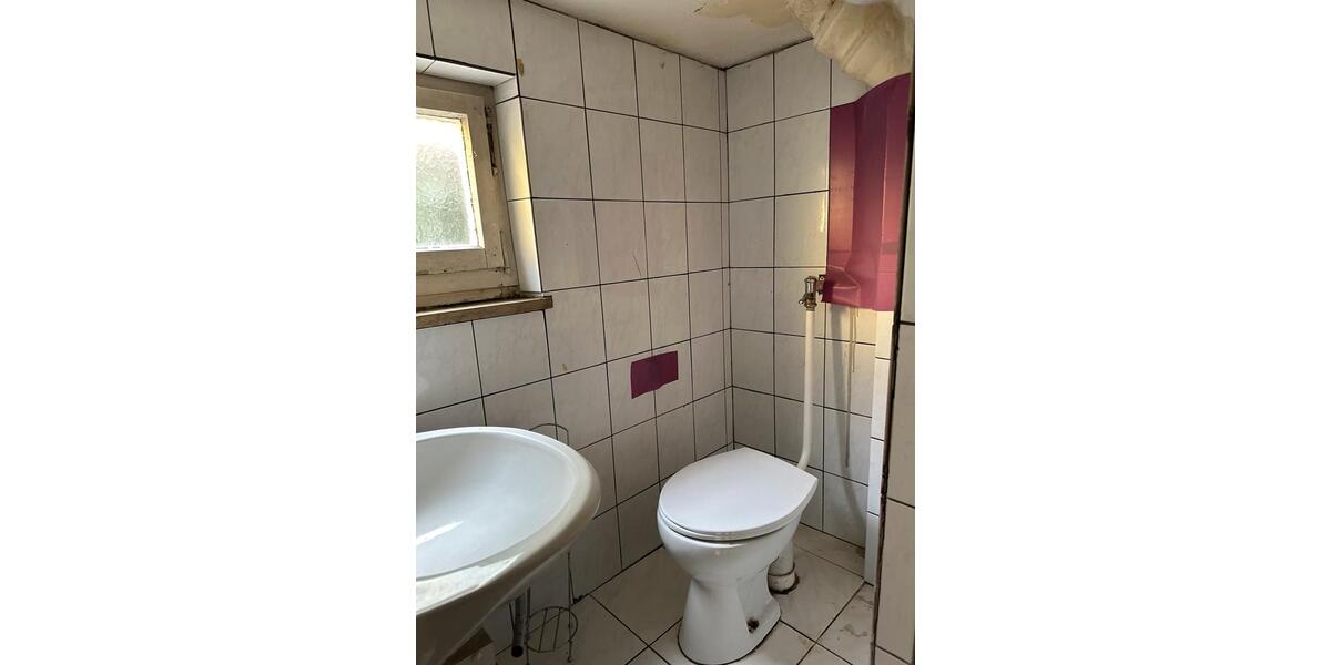 Einfamilienhaus Lauterstein - 7 Zimmer, 120 m&sup2;, 129.000&euro; | Angebot:26866001