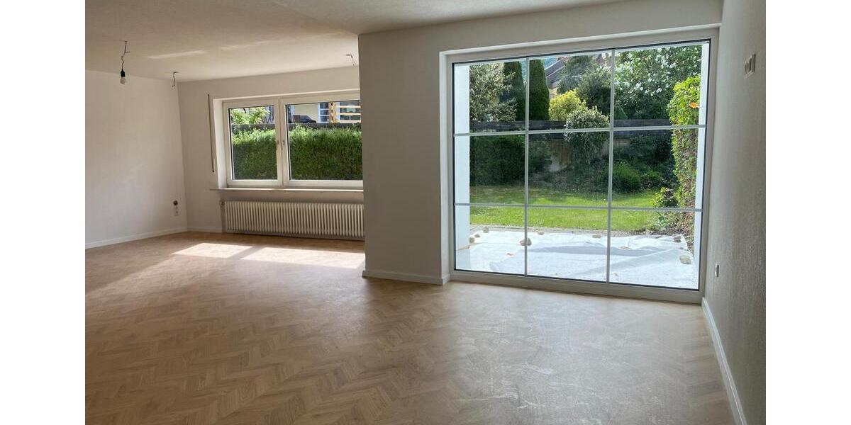 Doppelhaushälfte Täferrot - 4 Zimmer, 135 m&sup2;, 1.630&euro; | Angebot:26533919