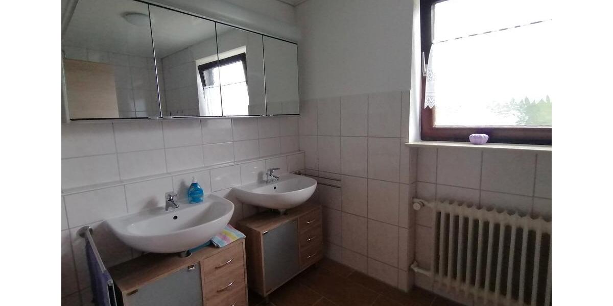 Einfamilienhaus Neresheim - 5 Zimmer, 146 m&sup2;, 1.350&euro; | Angebot:27617700