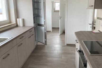 Wohnung Ellwangen (Jagst) - 5 Zimmer, 135 m&sup2;, 1.300&euro; | Angebot:25973890