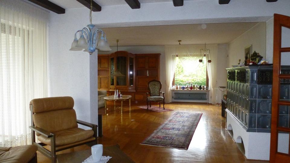 Einfamilienhaus Hüttlingen - 10 Zimmer, 255 m&sup2;, 715.000&euro; | Angebot:26835609