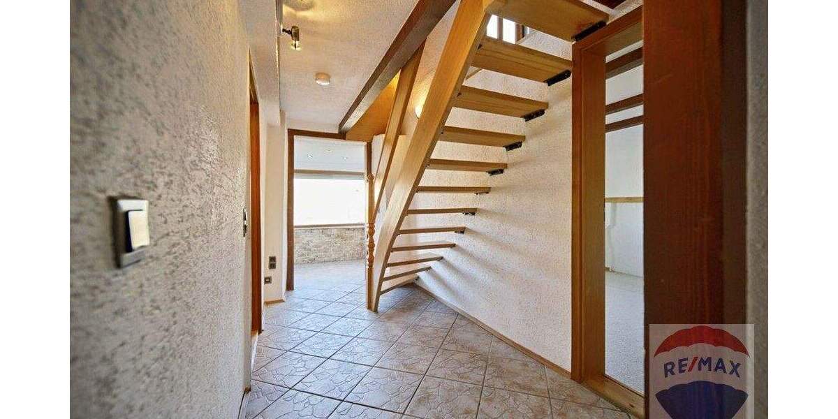 Einfamilienhaus Giengen Burgberg - 4 Zimmer, 127 m&sup2;, 320.000&euro; | Angebot:25771219