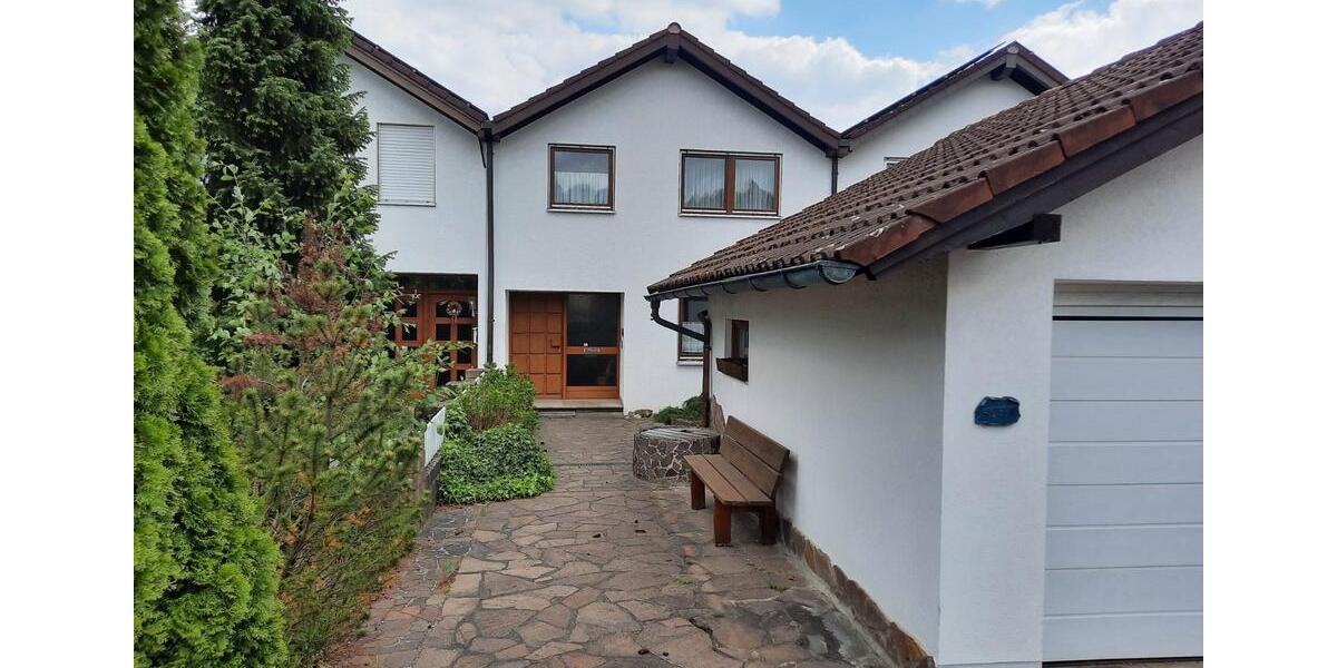 Reihenhaus Bopfingen - 4 Zimmer, 125 m&sup2;, 1.200&euro; | Angebot:27618968