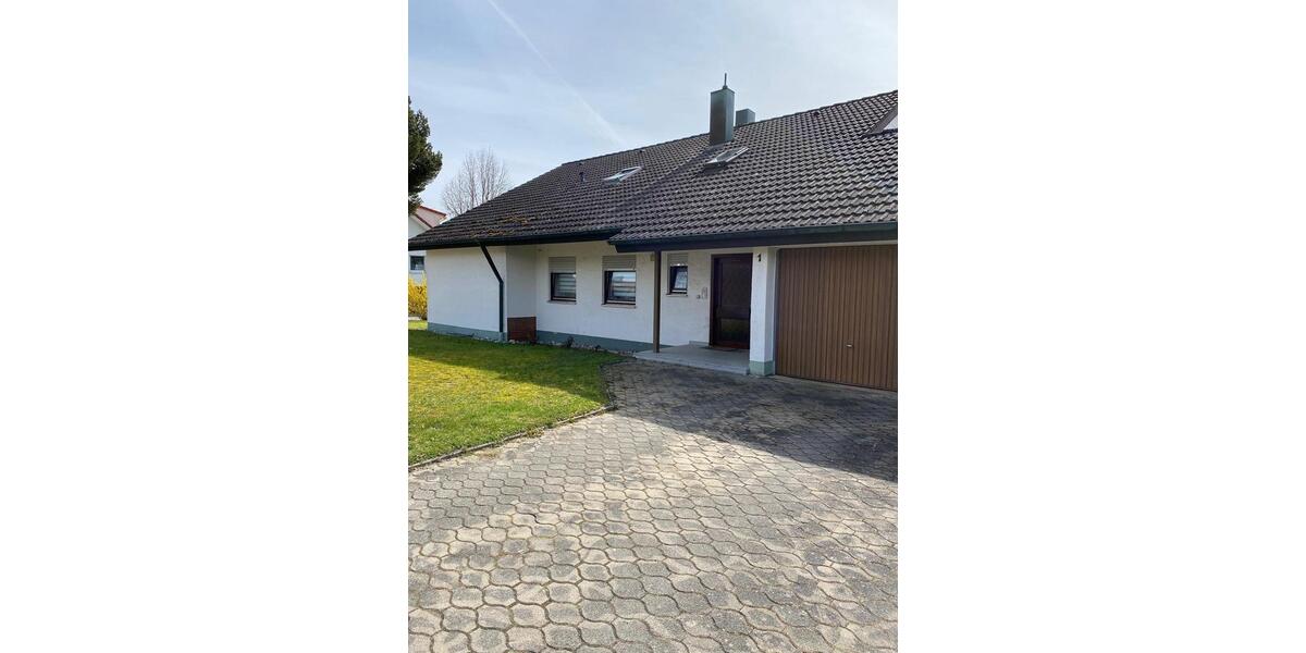 Erdgeschoßwohnung Rosenberg - 5.5 Zimmer, 142 m&sup2;, 1.200&euro; | Angebot:25944180