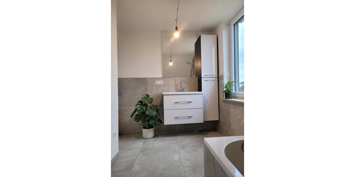 Dachgeschoßwohnung Rainau - 4 Zimmer, 112 m&sup2;, 1.100&euro; | Angebot:25647333