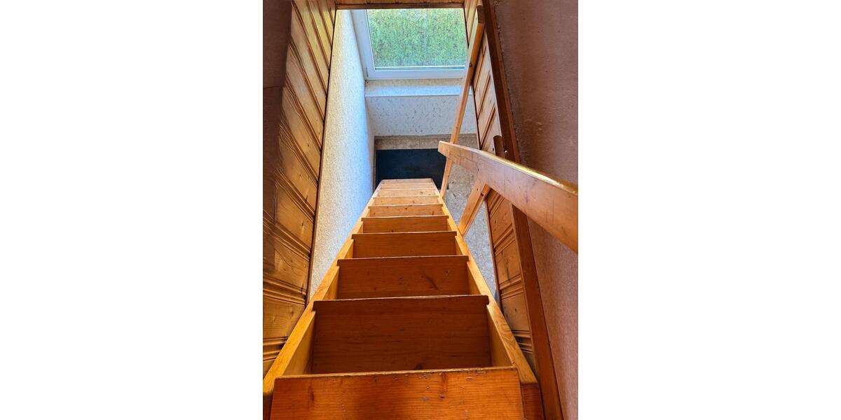 Etagenwohnung Aalen Dewangen - 5 Zimmer, 166 m&sup2;, 1.250&euro; | Angebot:26035415