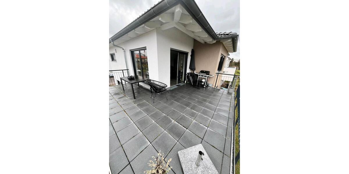 Etagenwohnung Jagstzell - 3.5 Zimmer, 104 m&sup2;, 1.000&euro; | Angebot:25948418