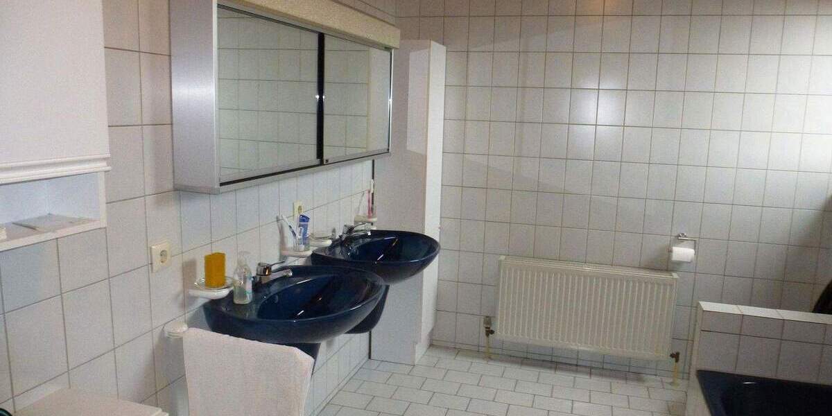 Einfamilienhaus Hüttlingen - 1 Zimmer, 255 m&sup2;, 735.000&euro; | Angebot:25775562