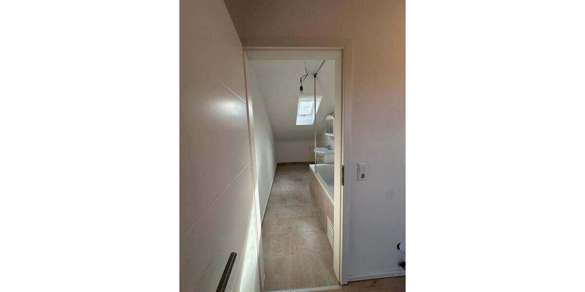 Dachgeschoßwohnung Aalen Dewangen - 3 Zimmer, 71 m&sup2;, 1.050&euro; | Angebot:26636268