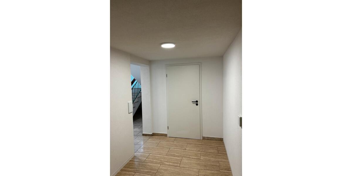 Doppelhaushälfte Täferrot - 4 Zimmer, 135 m&sup2;, 1.630&euro; | Angebot:26533919