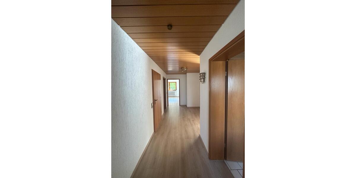 Doppelhaushälfte Giengen an der Brenz - 5 Zimmer, 140 m&sup2;, 1.650&euro; | Angebot:26529176