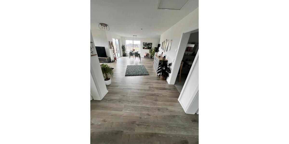 Etagenwohnung Jagstzell - 3.5 Zimmer, 104 m&sup2;, 1.000&euro; | Angebot:25948418