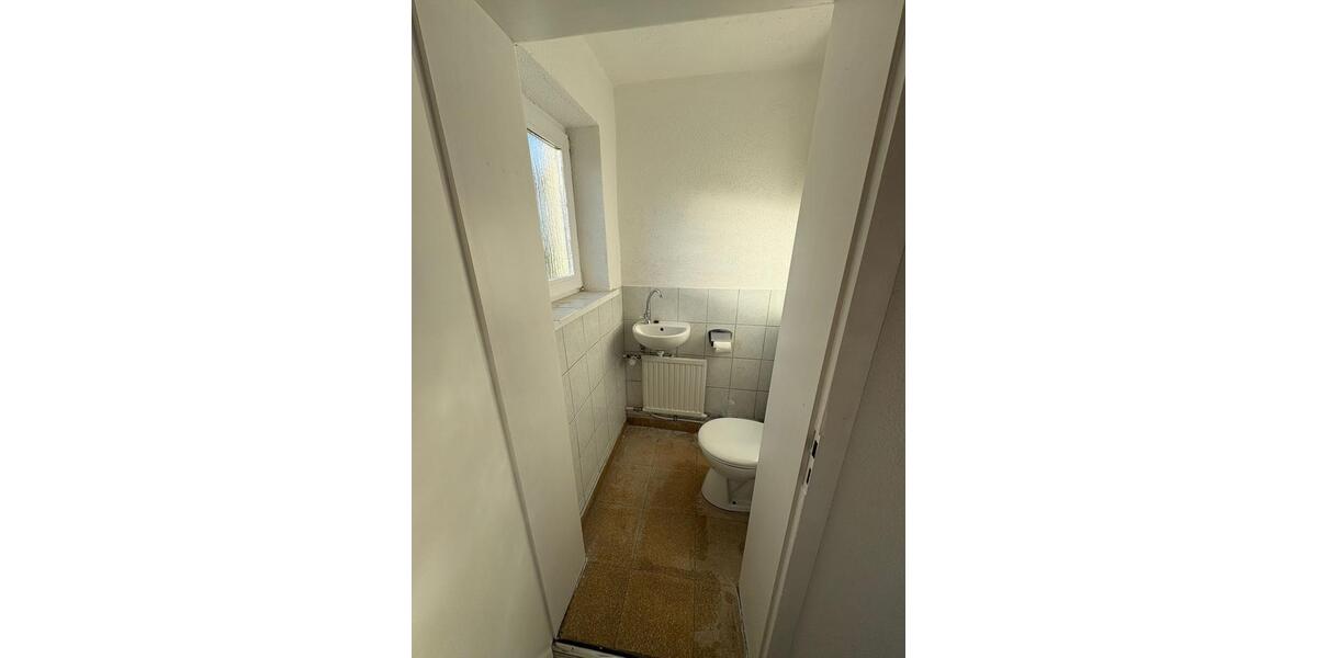 Erdgeschoßwohnung Bopfingen - 4 Zimmer, 110 m&sup2;, 950&euro; | Angebot:25860203