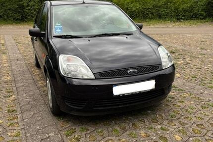 Ford Fiesta 86.000 km 2.800 &euro; Ederheim 86739