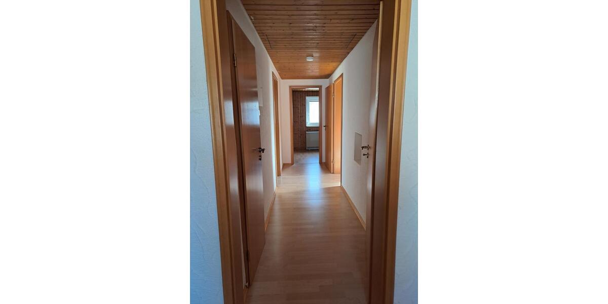Etagenwohnung Königsbronn - 5.5 Zimmer, 1.100&euro; | Angebot:23590415