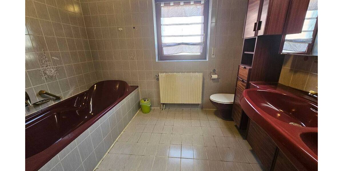 Mehrfamilienhaus, Wohnhaus Herbrechtingen - 5 Zimmer, 120 m&sup2;, 295.000&euro; | Angebot:25678564