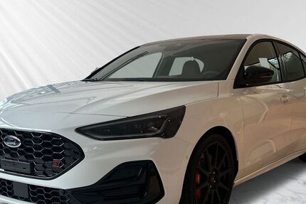 Ford Focus 10.200 km 33.900 &euro; Neuler 73491