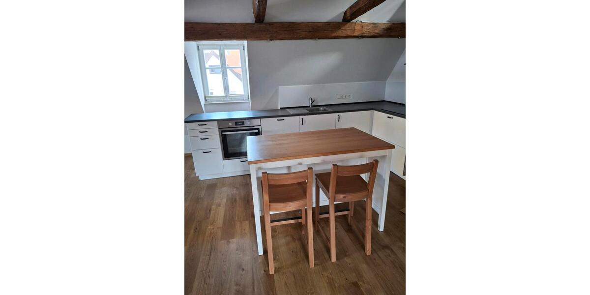 Dachgeschoßwohnung Nördlingen - 5 Zimmer, 110 m&sup2;, 1.250&euro; | Angebot:25382341