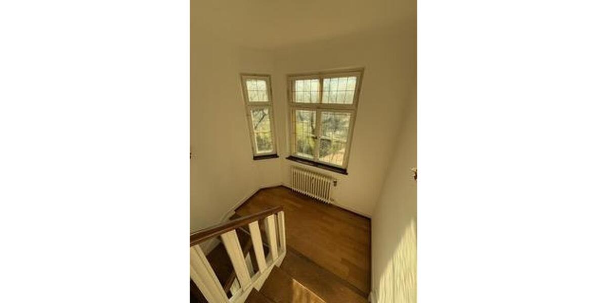 Dachgeschoßwohnung Ellwangen (Jagst) - 3.5 Zimmer, 81 m&sup2;, 900&euro; | Angebot:25552194