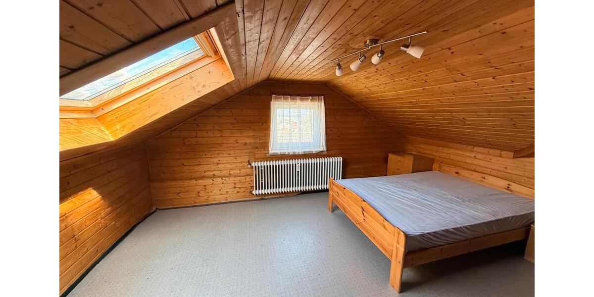 Etagenwohnung Aalen Dewangen - 5 Zimmer, 166 m&sup2;, 1.250&euro; | Angebot:26035415