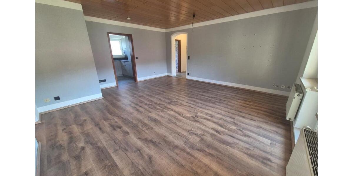 Etagenwohnung Essingen - 2.5 Zimmer, 66 m&sup2;, 235.000&euro; | Angebot:26846061
