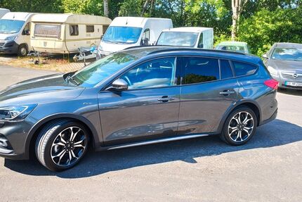 Ford Focus 29.999 km 18.499 &euro; Bopfingen 73441