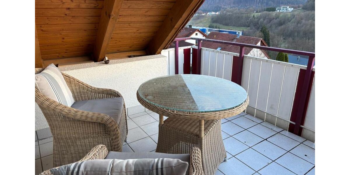 Dachgeschoßwohnung Sulzbach-Laufen Laufen - 3 Zimmer, 73 m&sup2;, 550&euro; | Angebot:25870588