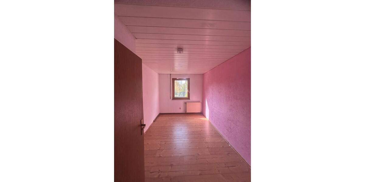 Etagenwohnung Schwäbisch Gmünd Bargau - 4 Zimmer, 84 m&sup2;, 195.000&euro; | Angebot:27533779