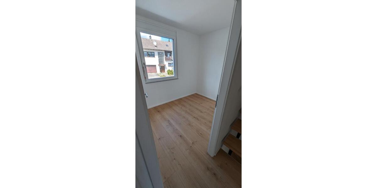 Reihenhaus Steinheim am Albuch - 4.5 Zimmer, 120 m&sup2;, 1.390&euro; | Angebot:27644034