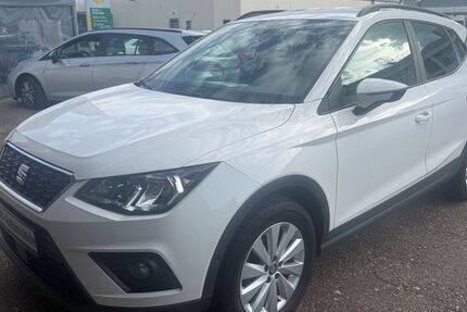 Seat Arona 98.000 km 11.890 &euro; Heidenheim an der Brenz 89520