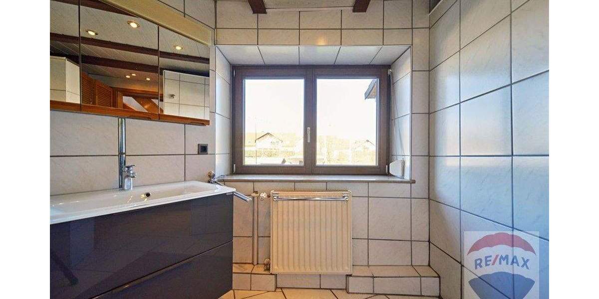 Einfamilienhaus Giengen Burgberg - 4 Zimmer, 127 m&sup2;, 320.000&euro; | Angebot:25771219