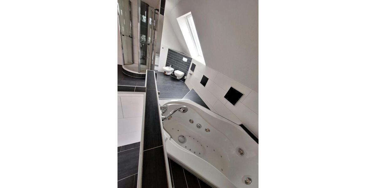 Einfamilienhaus Ellwangen (Jagst) - 12 Zimmer, 320 m&sup2;, 699.000&euro; | Angebot:25991198