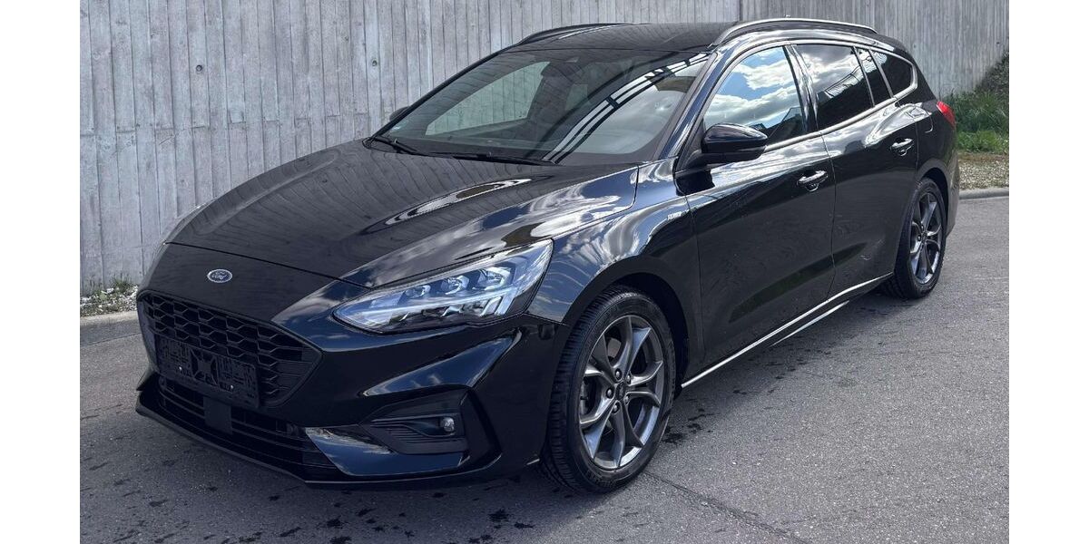 Ford Focus 51.290 km 14.791 &euro; Essingen 73457