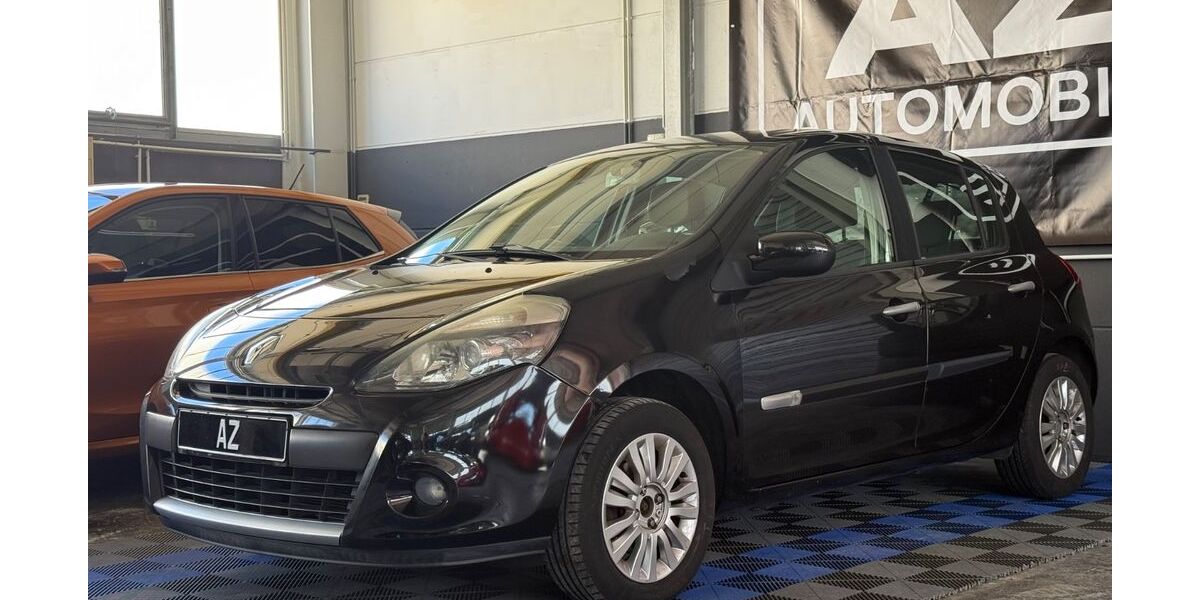 Renault Clio 87.000 km 2.890 &euro; Mutlangen 73557