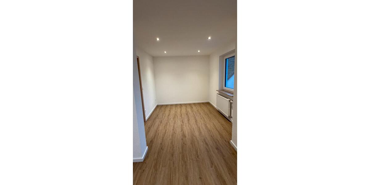 Erdgeschoßwohnung Mutlangen - 4 Zimmer, 110 m&sup2;, 1.300&euro; | Angebot:25843420