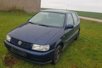 VW Polo 136.000 km 549 &euro; Frickingen 89561