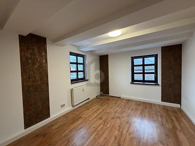 EIGENNUTZUNG, VERMIETUNG ODER RENDITEOBJEKT - Mehrfamilienhaus, Wohnhaus Spraitbach | Angebot:25958714