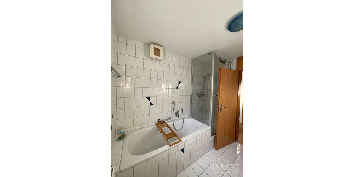 Etagenwohnung Böbingen an der Rems Böbingen - 3 Zimmer, 80 m&sup2;, 279.000&euro; | Angebot:25929580