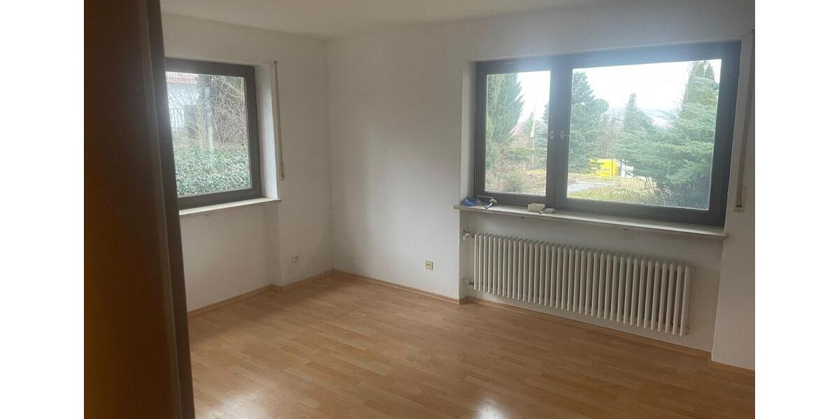 Etagenwohnung Giengen an der Brenz - 7 Zimmer, 90 m&sup2;, 950&euro; | Angebot:24943868