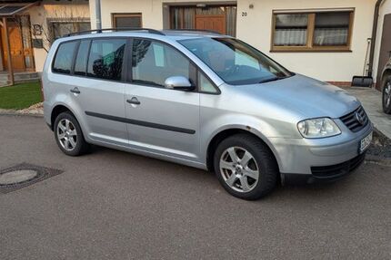 VW Touran 226.000 km 999 &euro; Hussenhofen 73527