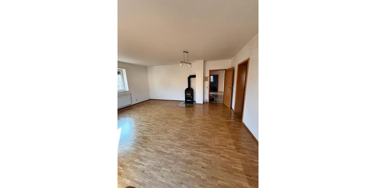 Einfamilienhaus Mönchsroth - 8 Zimmer, 216 m&sup2;, 535.000&euro; | Angebot:25832014