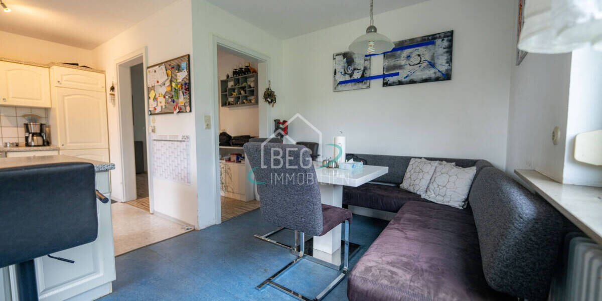 Mehrfamilienhaus, Wohnhaus Durlangen - 7 Zimmer, 190 m&sup2;, 320.000&euro; | Angebot:26657321