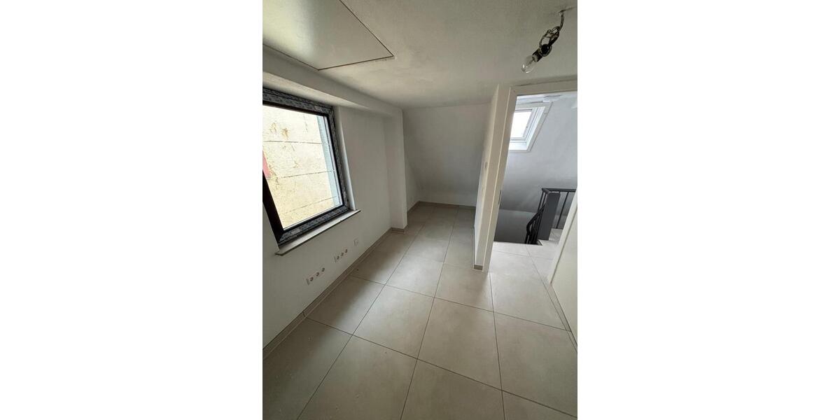 Maisonettenwohnung Schwäbisch Gmünd Bargau - 6 Zimmer, 150 m&sup2;, 1.400&euro; | Angebot:27569581