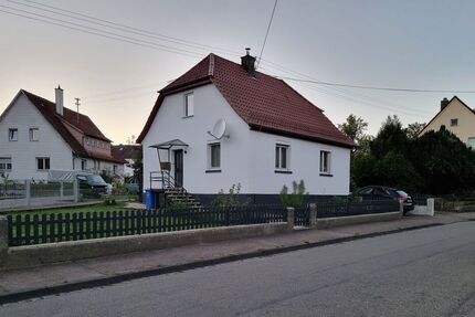Sonniges freistehendes Einfamilienaus, wie auf eine Insel in RehnenhofWetzgau Schwäbisch Gmünd - Haus Schwäbisch Gmünd/Wetzgau Wetzgau | Angebot:26990001
