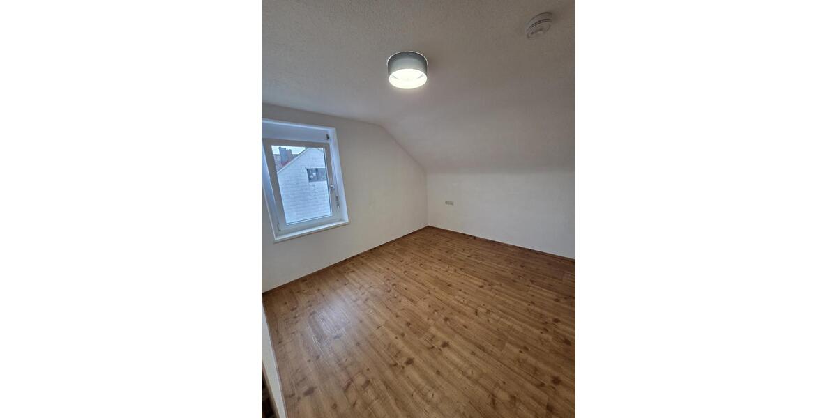 Dachgeschoßwohnung Aalen - 3 Zimmer, 55 m&sup2;, 750&euro; | Angebot:25711584