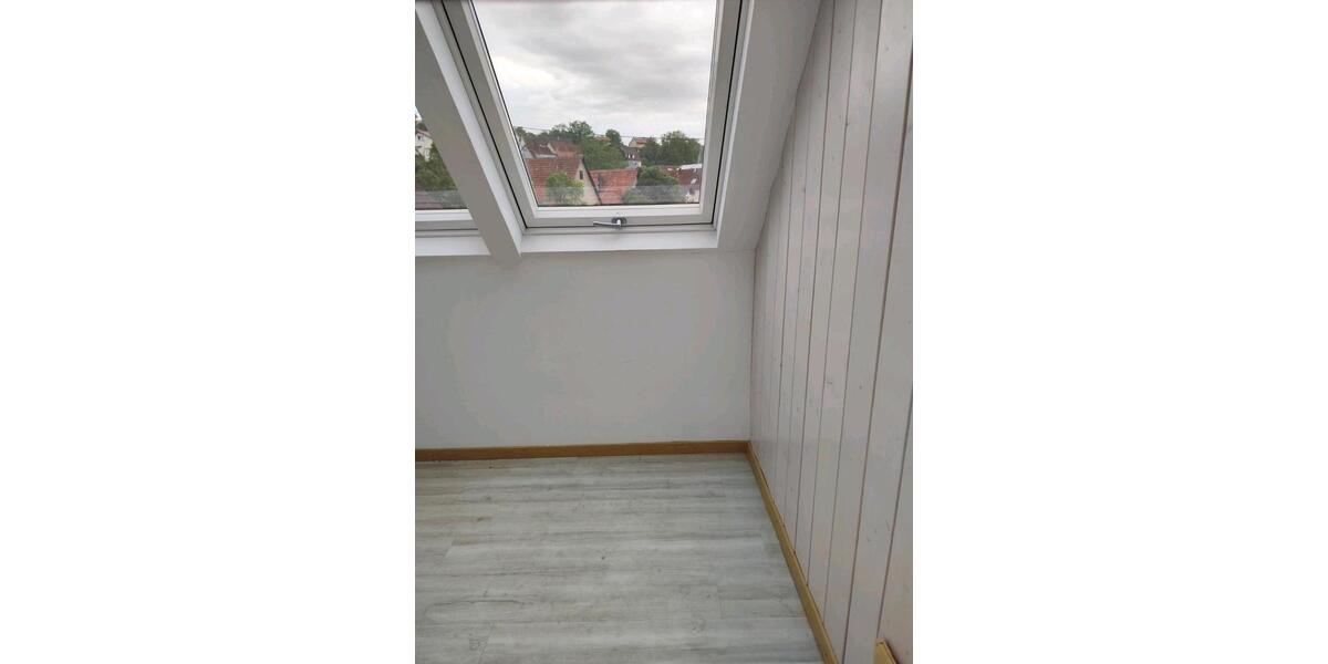 Dachgeschoßwohnung Giengen an der Brenz - 3 Zimmer, 96 m&sup2;, 280.000&euro; | Angebot:26906514