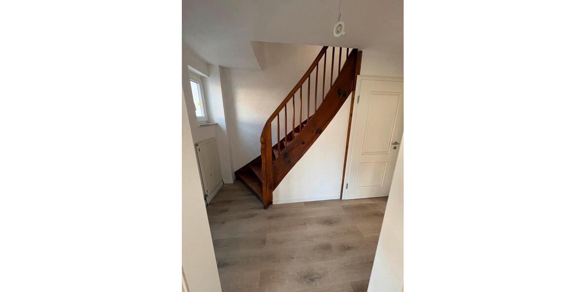 Reihenhaus Schwäbisch Gmünd Bargau - 6 Zimmer, 125 m&sup2;, 324.900&euro; | Angebot:27000073