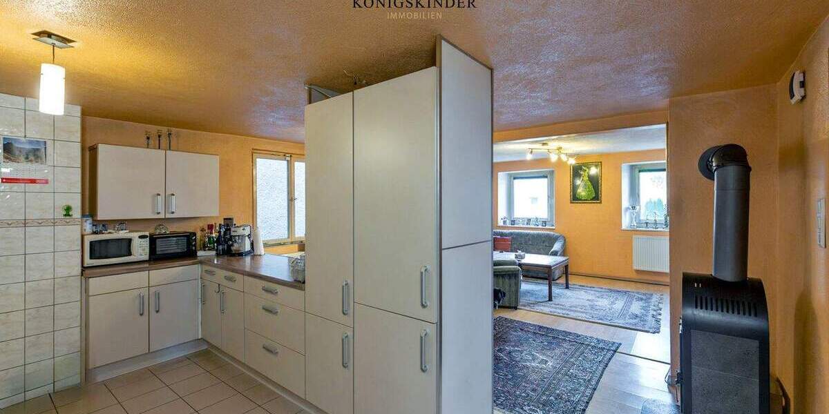Mehrfamilienhaus, Wohnhaus Heidenheim-Schnaitheim Schnaitheim - 7 Zimmer, 180 m&sup2;, 379.000&euro; | Angebot:25680017
