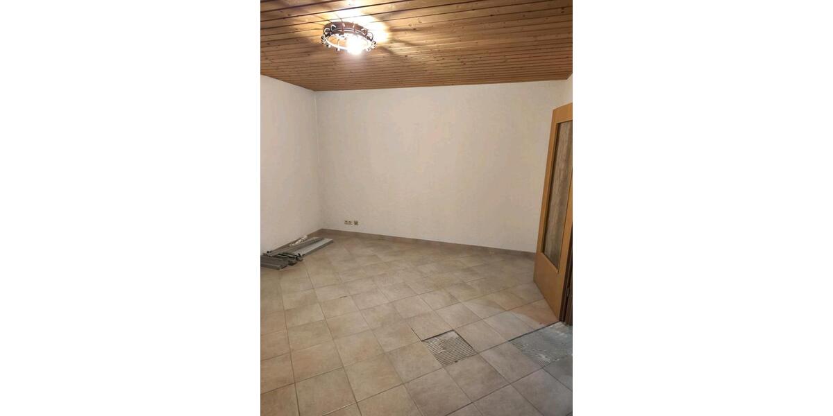 Dachgeschoßwohnung Giengen an der Brenz - 3 Zimmer, 96 m&sup2;, 280.000&euro; | Angebot:26906514